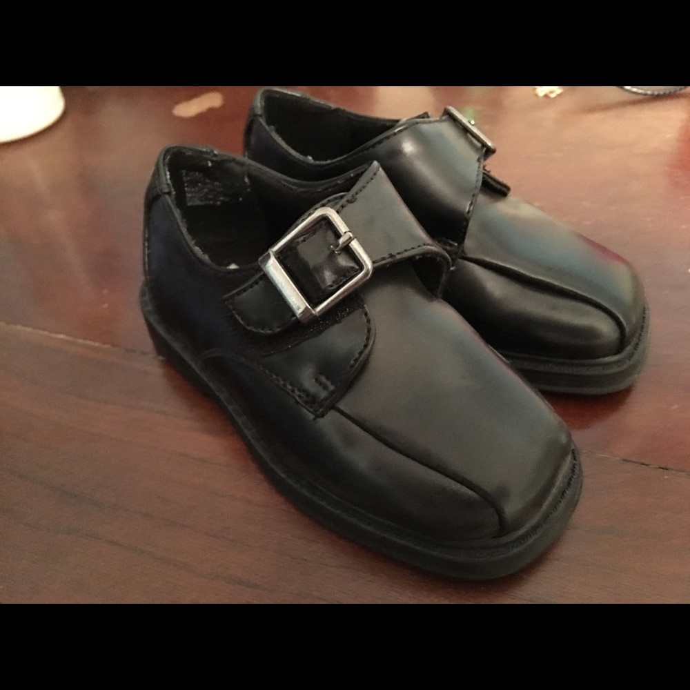 Scott Davis Boys “Brandon” Dress shoe size 7